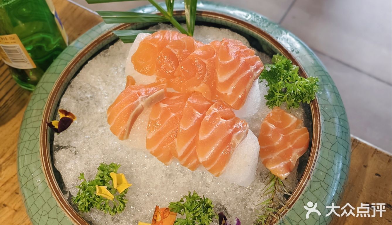 让人感到宾至如归。 地址：长春市吉林大路韩庄旗舰店
