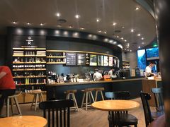 -星巴克臻选(成都来福士店)