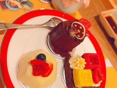 -咖啡苑自助餐厅·中国大饭店
