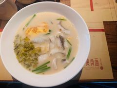 -荣家黄鱼面(南京西路店)