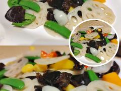 荷塘素炒-巴扎美食·新疆菜·西域歌舞表演餐厅(新疆大厦店)