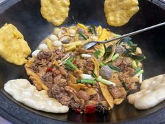 -鲁员外地锅鸡地锅鱼(古墩路店)