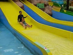 -望儿山温泉水乐园