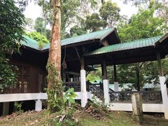 -乌鲁淡布隆国家公园