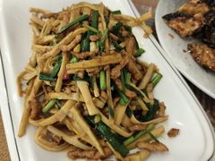 -钟记陕南菜·煎锅鱼(红专南路店)