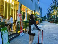 -肥肥虾庄·金牌油焖大虾(东湖欢乐谷店)