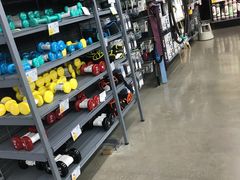 -迪卡侬(西三旗店)