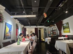 -LESCEDARS Brasserie Bistro香柏树