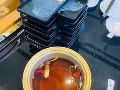 -慢丽江·云南野生菌土鸡锅(西山店)