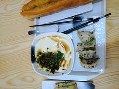 -门庭若市豆浆油条(恒生广场店)