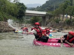 -虎啸峡漂流