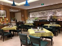 -安徽饭店·白鹭阁自助餐厅(梅山路店)