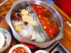 -周良天山牛杂城(天山路总店)