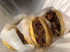 浓香驴肉火烧-闫家驴肉老店(华电一校店)