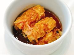 火腿汁腐皮卷-猪肉婆·德景轩