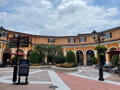 -佛罗伦萨小镇广佛名品奥特莱斯(疏港路店)