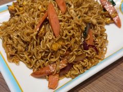 -街角等你.大连海鲜烧烤.经典铁板海鲜串(西安路店)