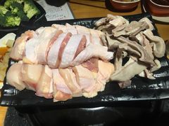 -洪氏嗨捞·广东猪肚鸡·椰子鸡火锅(西咸万象城店)