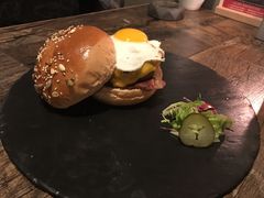 -HIGH FIVE哈福手工汉堡(桂林路店)