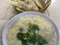 -老东门糁烫面角总店