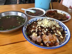 豆豆汤-赵姐猪耳朵饭店