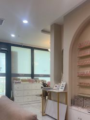 -花系美·美甲美睫精品店