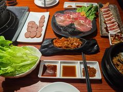 -山之屋炭火烧肉·生啤畅饮(大朗万科中央公园店)