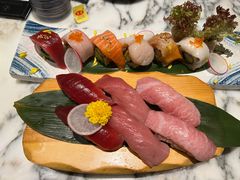 彩虹寿司卷-家贺屋刺身寿司专门店