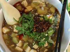 臊子面-陇上全荟兰州传统牛肉面(延吉路店)