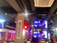 -马路牙子烧烤音乐酒馆(望京店)