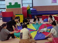 -爱威盛亲子俱乐部·纽约国际早托中心
