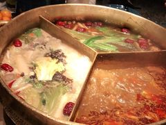 -湊湊火锅·茶憩(打浦桥日月光店)