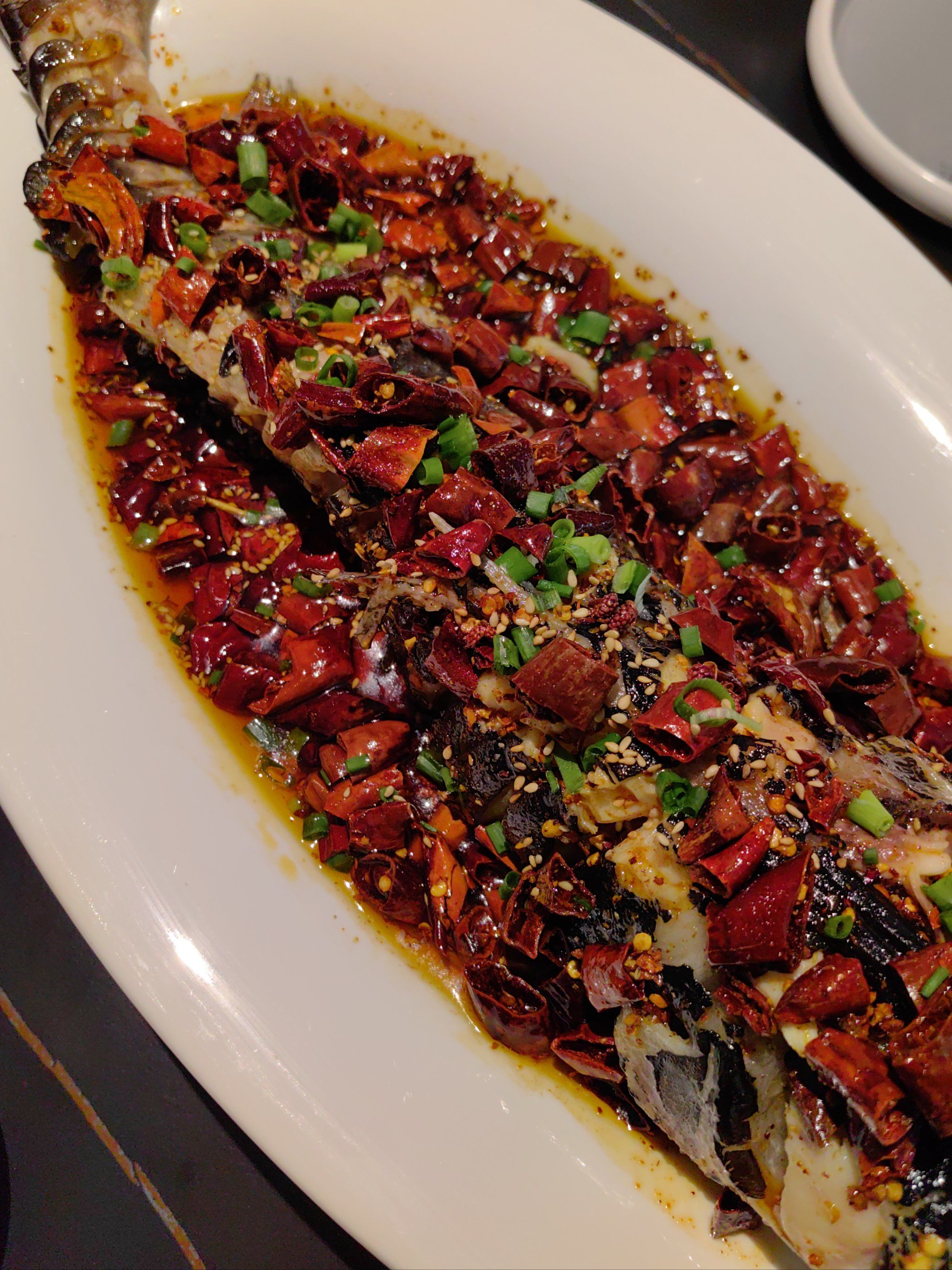 鱼肉不是太入味
要蘸点汁吃
「干锅菜花」
这个就是中规中矩的