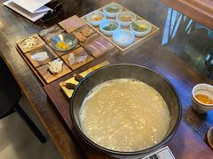-银米·云南传统过桥米线(双廊黑金冠店)