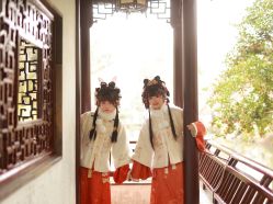 -一揽芳华汉服旗袍体验馆(拙政园店)