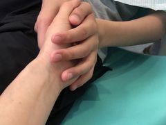 -岳辰齿科(浦东长泰店)