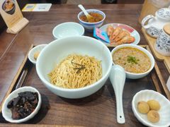 -蟹上黄·蟹黄面·江南糖水(人民广场店)