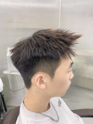 -尤司男士国潮理发馆