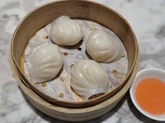 -香港百合居(LCM置汇旭辉广场店)