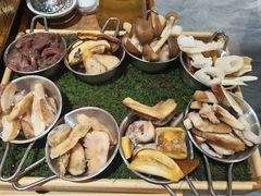 -一朵菌·野生菌探索家火锅(南亚店)