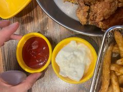 -BHC炸鸡(明洞总店)