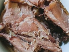 烧鸡-清真新凯腊牛羊肉专卖店