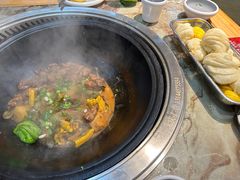 -锅老头海鲜铁锅炖