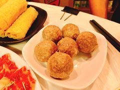 -鲜入围煮花胶鸡海鲜火锅