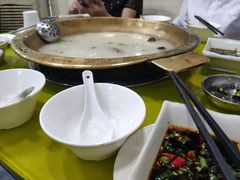 -颜氏双江清水鱼一养身火锅(磁器口店)