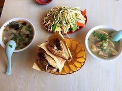 -洪峰浩老北京烧饼夹肉(角门路店)