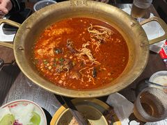 -张翻越·川渝冒菜·武汉黑鸭煲(城北万象城店)