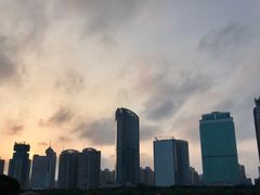 -万绿园