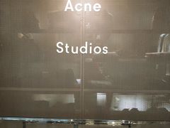 -Acne Studios(芮欧百货店)