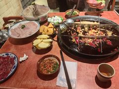 -周小明火锅(黑金冠社区店)